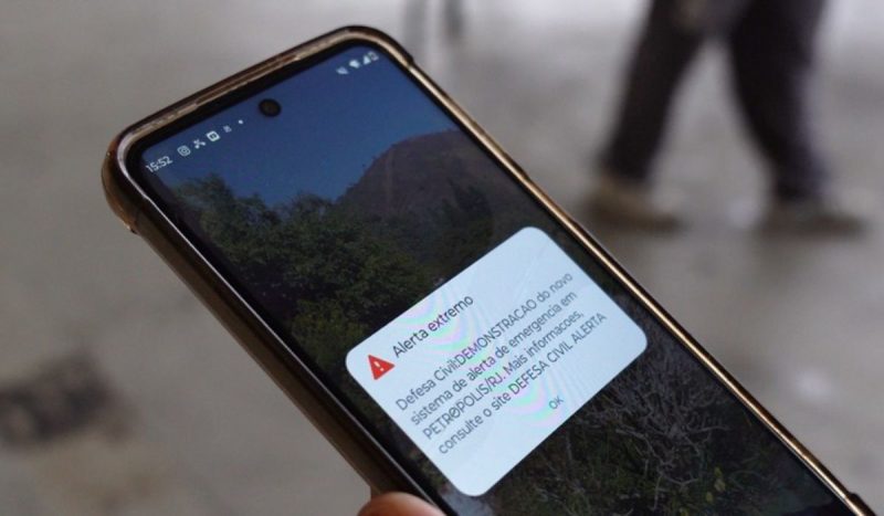 'Defesa Civil Alerta' emitirá alertas em celulares em regiões de áreas de risco de Santa Catarina