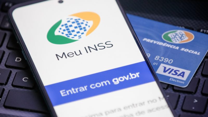 Benefício pode ser consultado na internet, via aplicativo ou por telefone