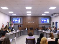 autoridades-e-comunidade-discutem-os-cursos-tecnicos-do-futuro-campus-do-if-de-tijucas