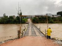 transito-em-ponte-provisoria-de-madeira-de-sao-joao-batista-e-temporariamente-suspenso